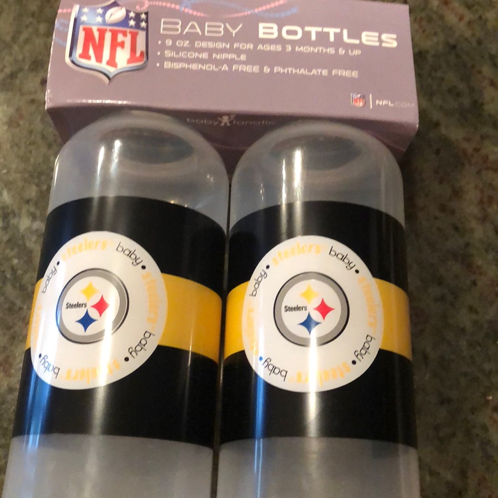 Pittsburgh Steelers baby bottles -2 pack  NWT